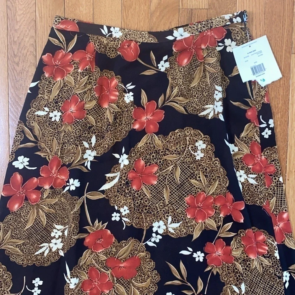 NWT Kathie Lee Lace floral cluster print skirt size 16